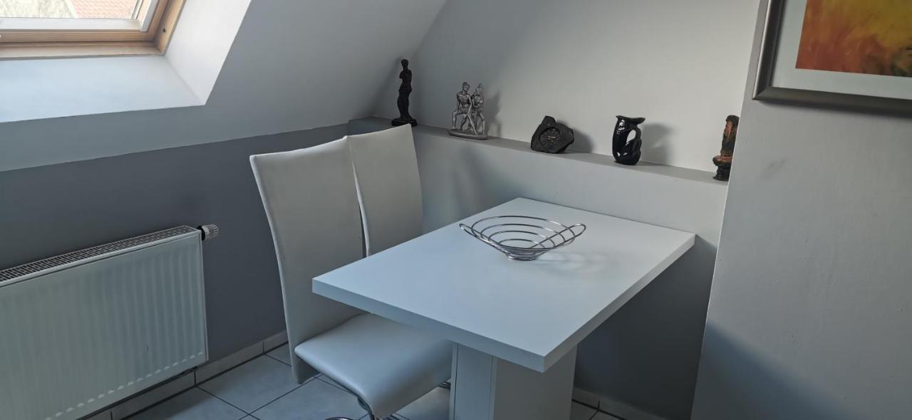 Großzügige Sehr Ruhig Apartment *